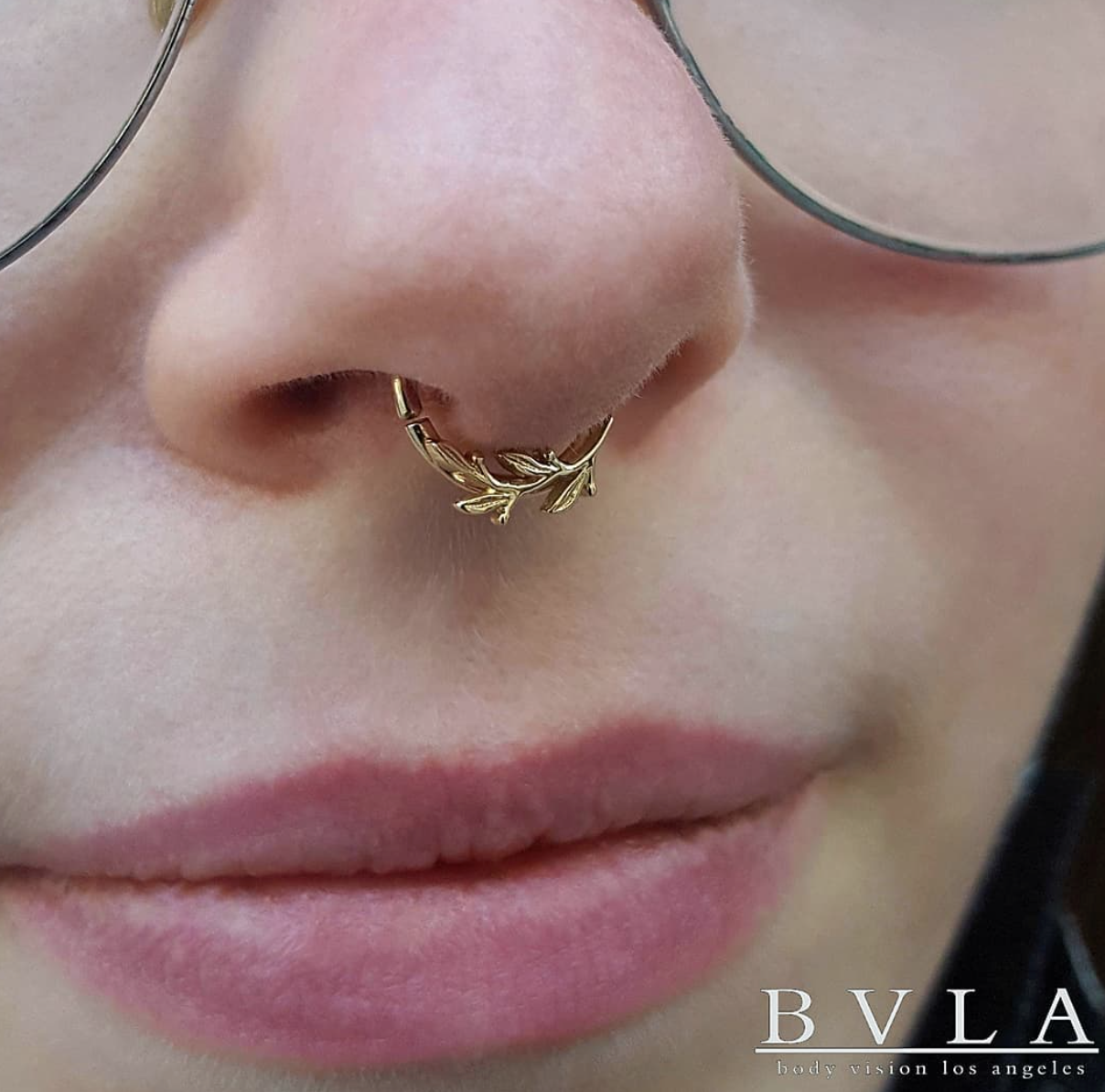 BVLA - Amity Ring Face-thumbmail-2