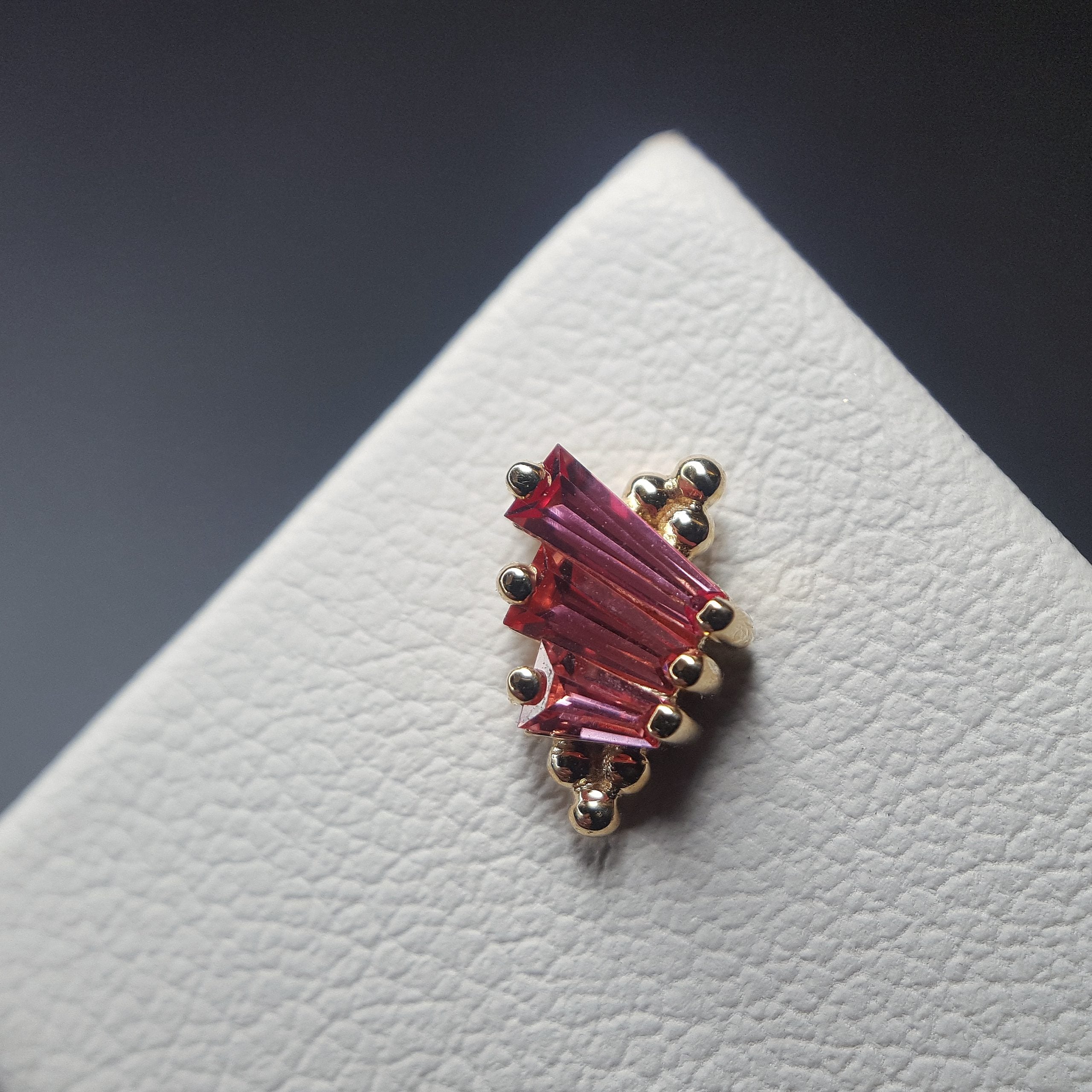 BVLA - Devotion - Padparadscha Sapphire-thumbmail-2