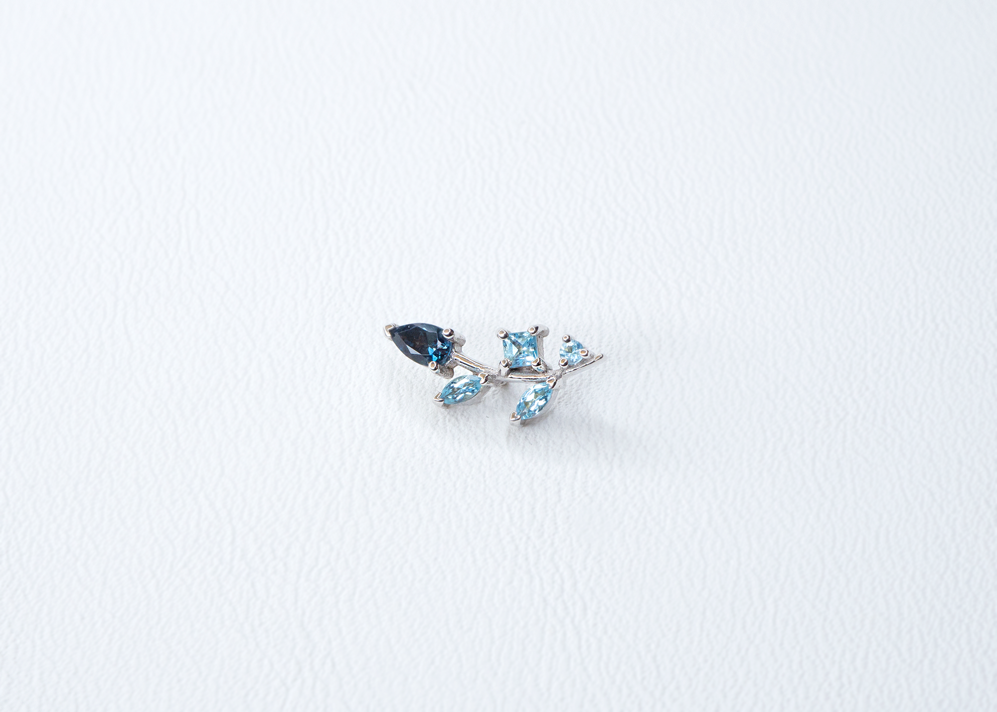 BVLA - Jasmine - London Blue Topaz / Swiss Blue Topaz