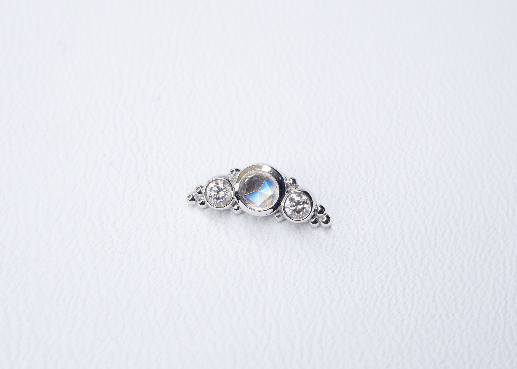 BVLA - Panaraya Graduating - Rainbow Moonstone / Diamond