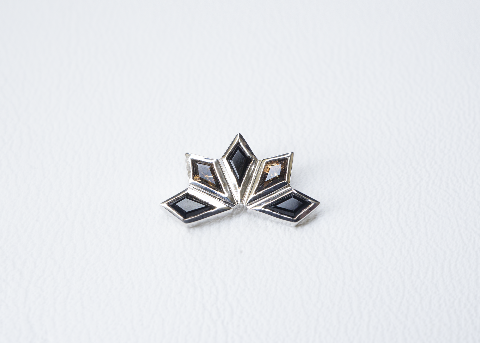 BVLA - Jezebel - Smokey Quartz / Onyx