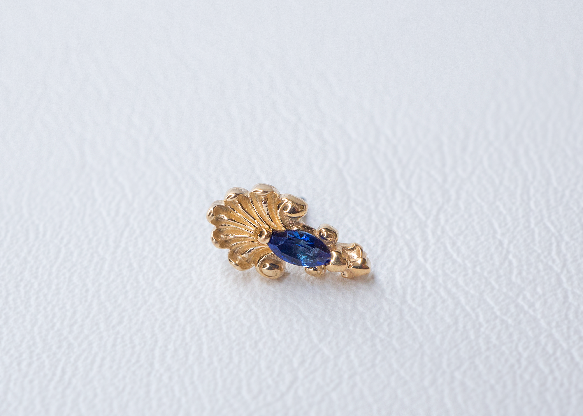 AuAdore - J.G.W. - Blue Sapphire