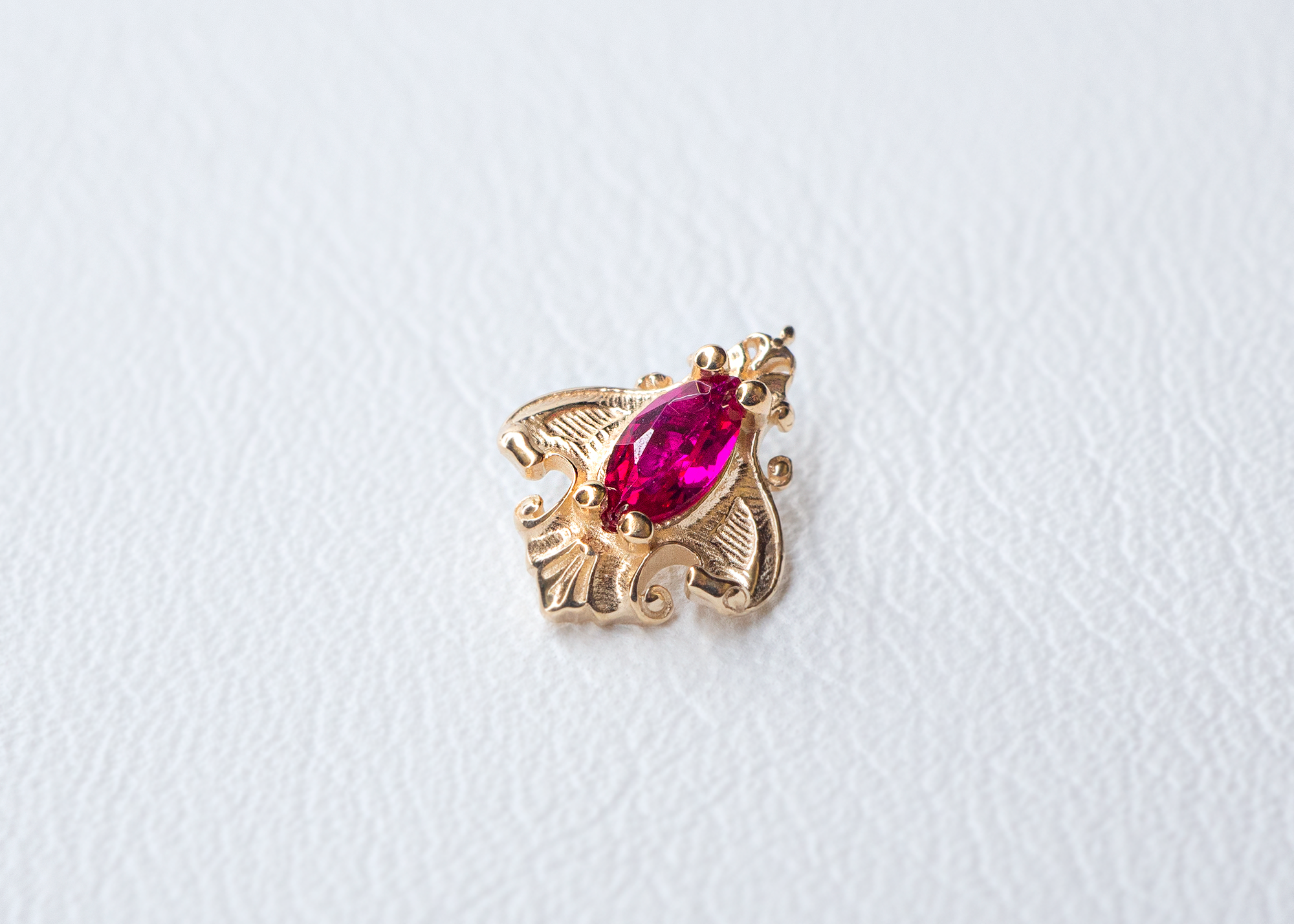 AuAdore - Matriarch - Rubis-thumbmail-2