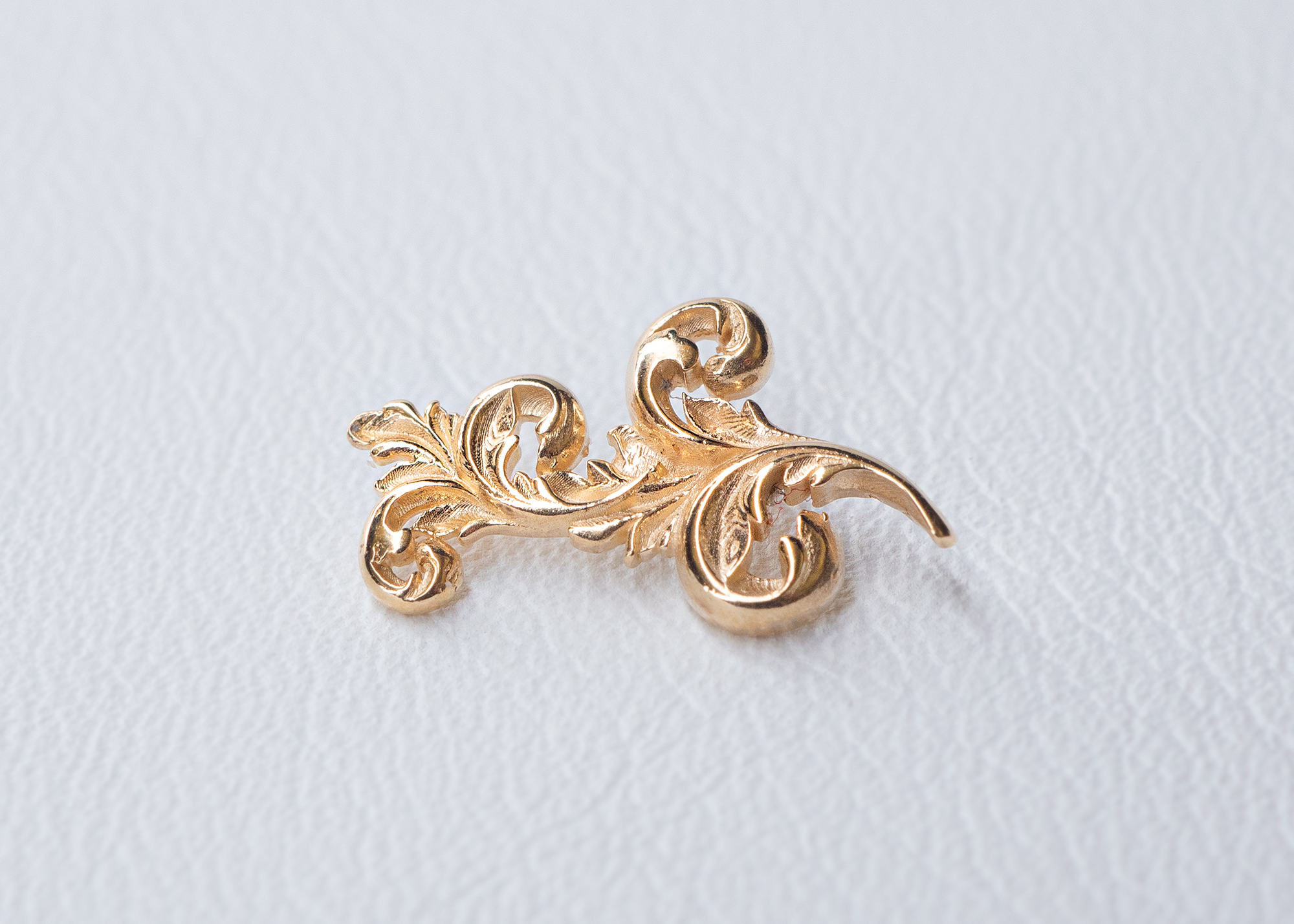 AuAdore - Royal-thumbmail-2
