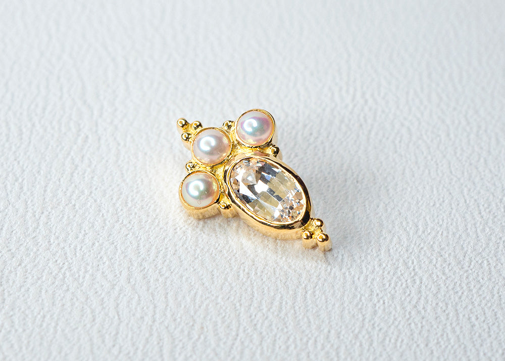 BVLA - Sarai Oval - Pearl / Sapphire