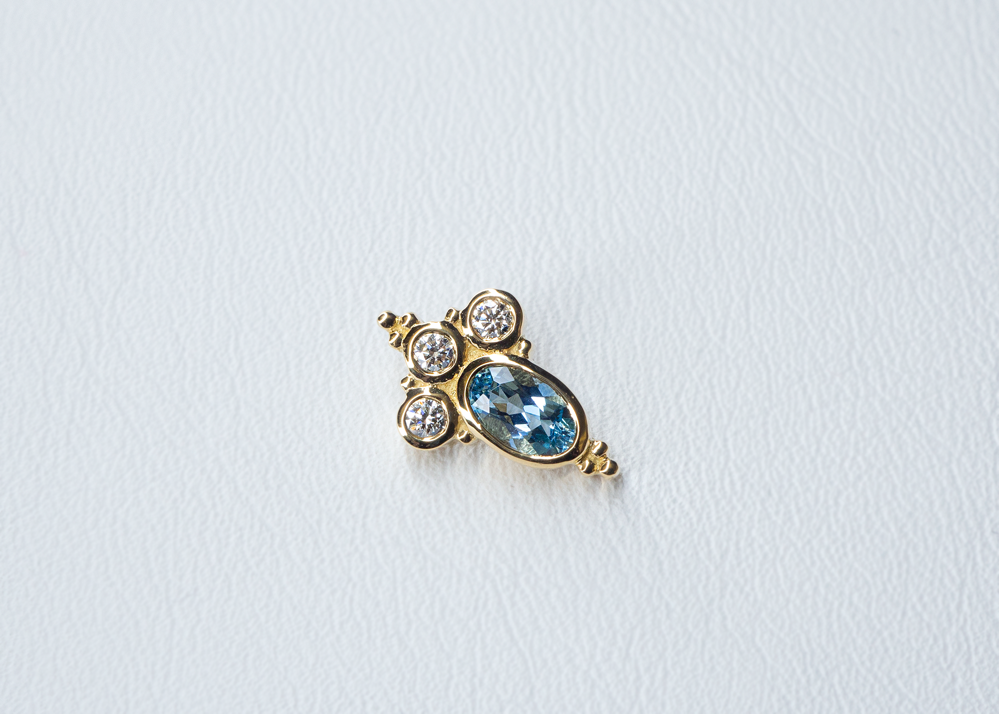 BVLA - Oval Sarai - Aquamarine / Diamond