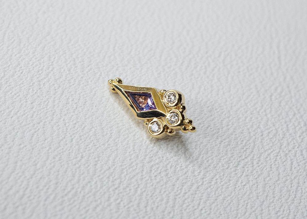 BVLA - Temptress - Light Amethyst / Diamond