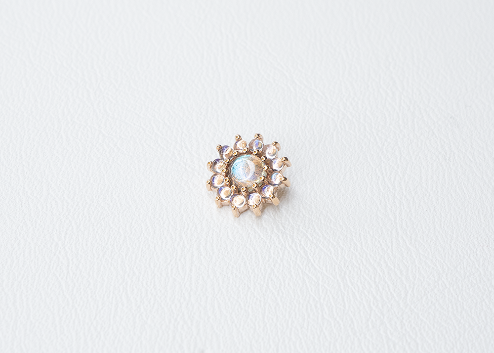 BVLA - The Rose - Rainbow Moonstone / Labradorite